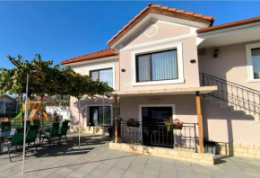 Къща за гости Етерна - Guest house Eterna